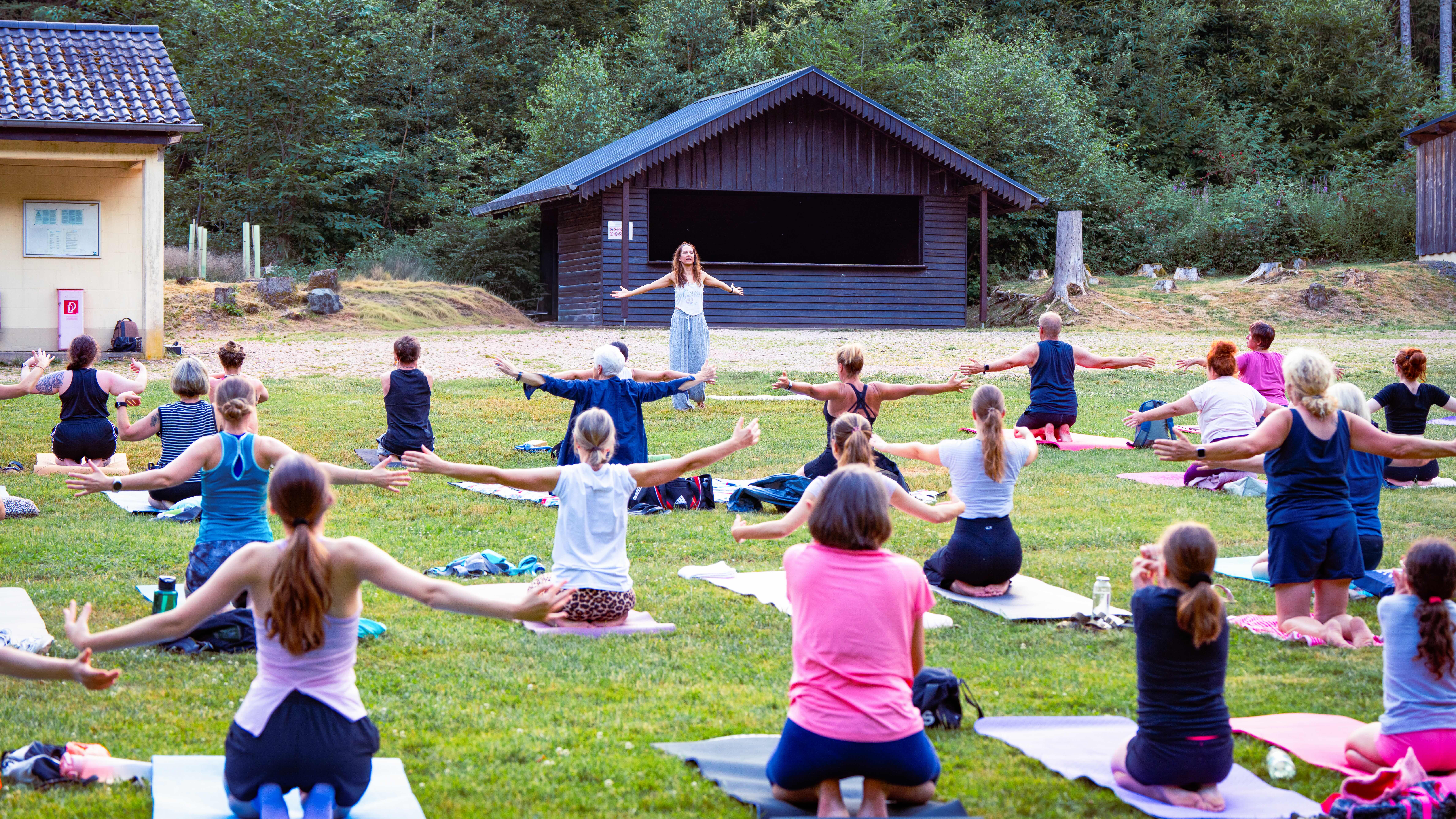 Outdoor Yoga mit Ma’ila Yoga
